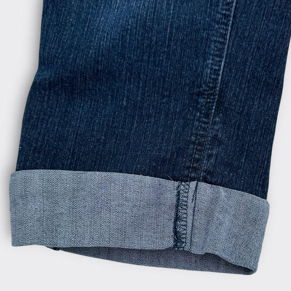 DAISY FUENTES Stretch Denim Capri Jeans Cuffed Mid Rise Rock Wash Blue Women 4 - Picture 4 of 9